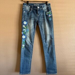 Grace in LA Floral Embroidered Distressed Skinny Jeans Size 27